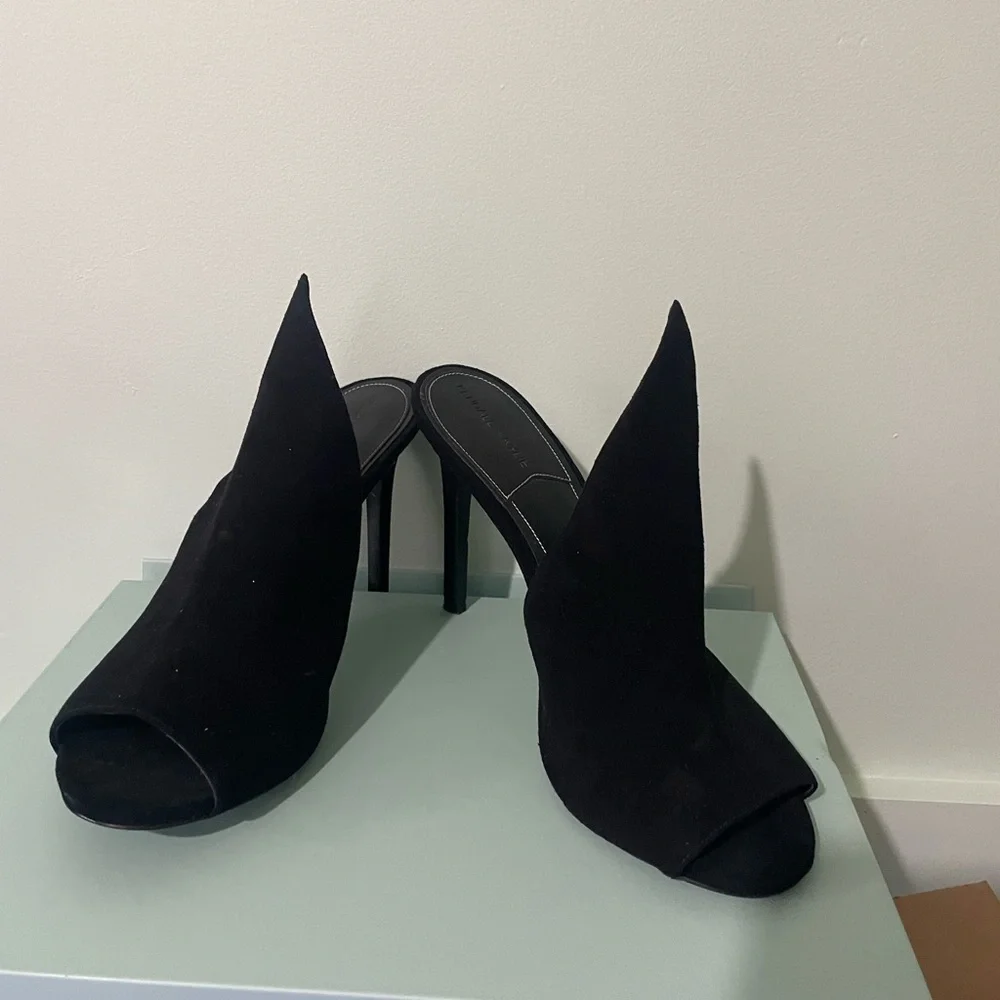 Women's Black Open-Toe Heels - Picture 2 of 12